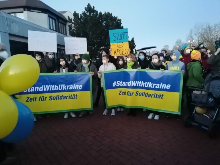 Vor zwei Jahren begann der barbarische Angriffs-Krieg Russlands auf die Ukraine.